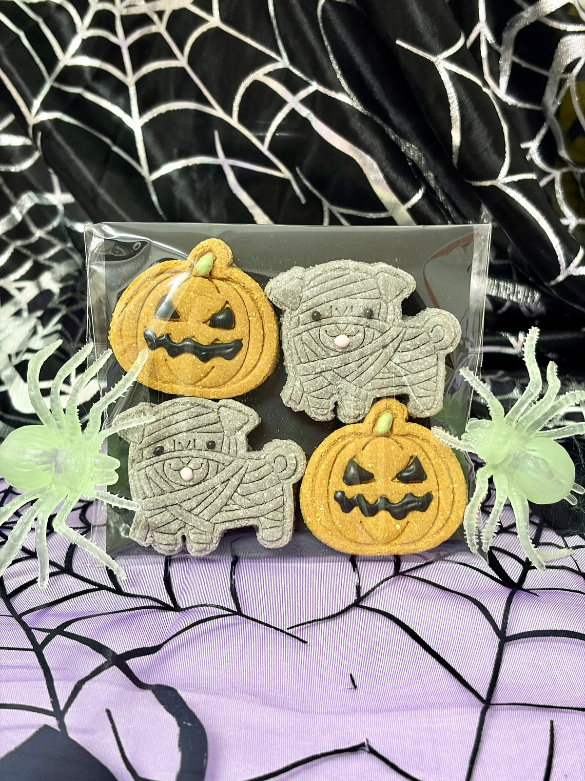 Mummy pups & Pumpkins